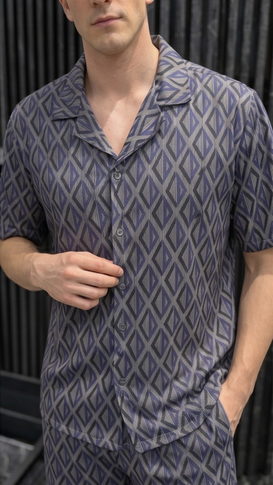 Grey & Blue Patterned Short Sleeve Button-Up Shirt – Modern Casual Fit